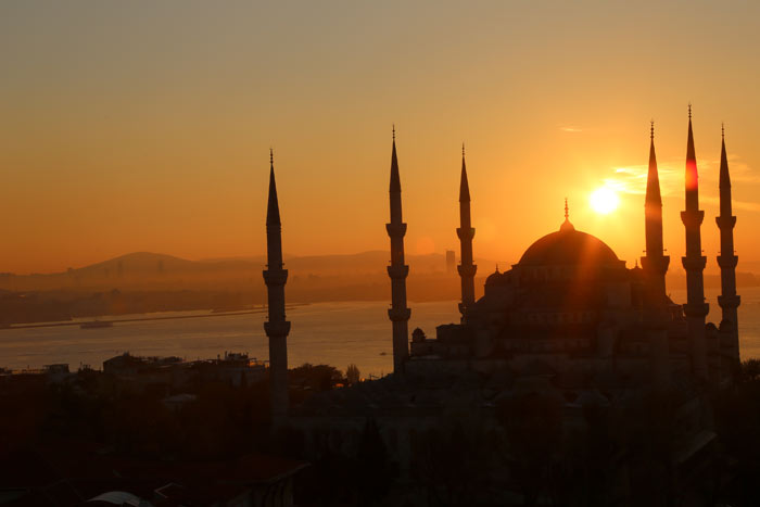 ‘Erdoğans regionale ambities om zich als redder van de moslims op te werpen namen toe’.